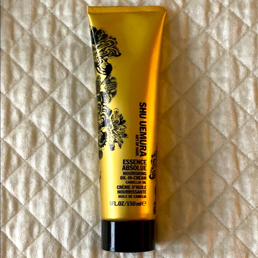 Shu Uemura Nourishing oil-in-cream